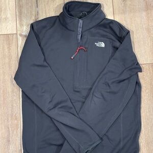 The North Face Men's Black Summit Series Zip-up